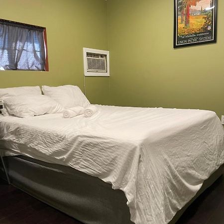 Private Standalone Room W/ Tv, Wifi & Ac In Carson Exteriör bild