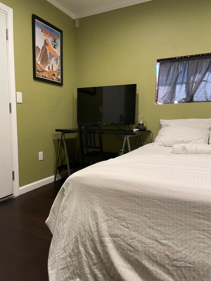 Private Standalone Room W/ Tv, Wifi & Ac In Carson Exteriör bild